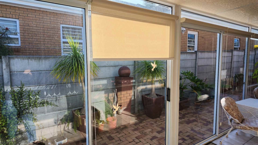 To Let 2 Bedroom Property for Rent in Oostersee Western Cape